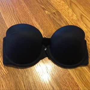 Black Victoria’s Secret lined strapless bra
